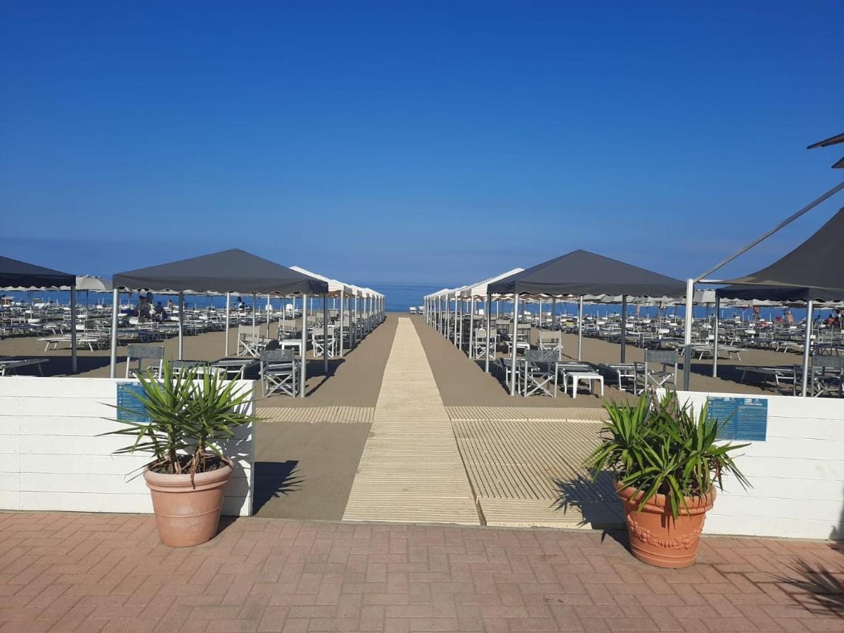 Alberto Quadrilocale A Soli 150M Dal Mare Marina di Castagneto Carducci Extérieur photo
